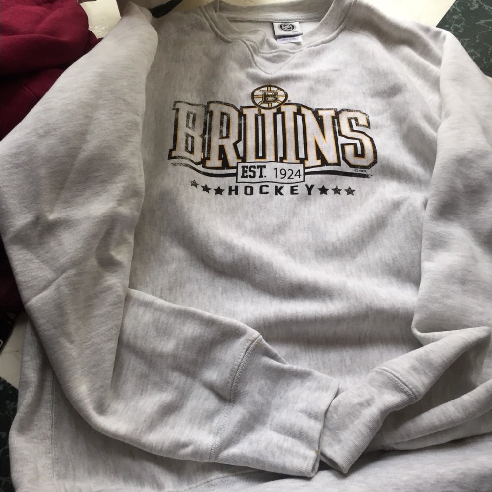 Bruins sweatshirt  never worn